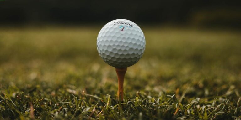 Can you change a damaged golf ball during a hole?